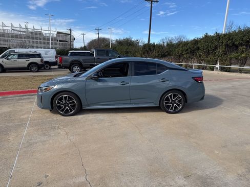 Certified 2025 Nissan Sentra SR image 2