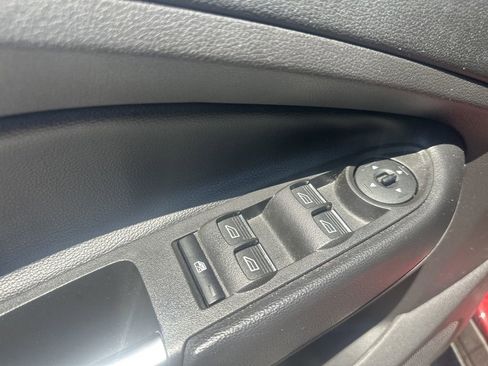 Used 2019 Ford Escape SE AWD/4WD image 16