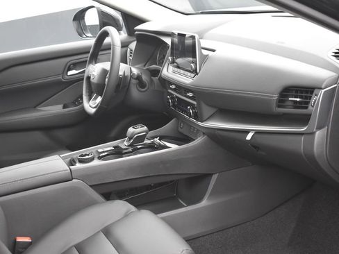 New 2026 Nissan Rogue SV w/ SV Premium Package image 6