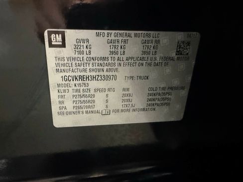 Used 2017 Chevrolet Silverado 1500 LT w/ Redline Edition AWD/4WD image 29