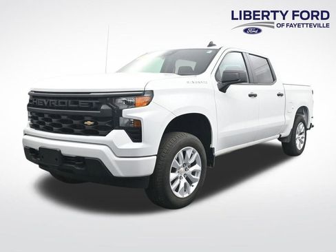 Used 2026 Chevrolet Silverado 1500 Custom image 1