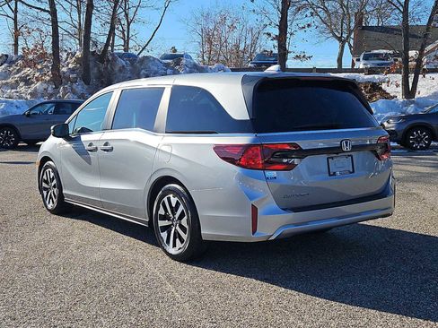 Used 2025 Honda Odyssey EX-L image 4