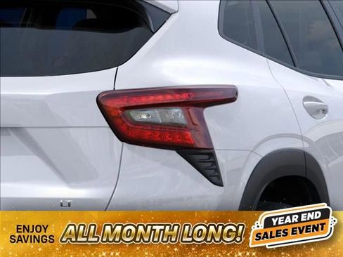 New 2026 Chevrolet Trax LT w/ Driver Confidence Package image 11