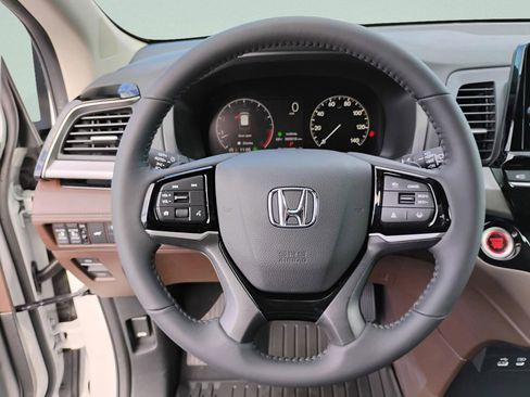 New 2026 Honda Odyssey Touring image 36