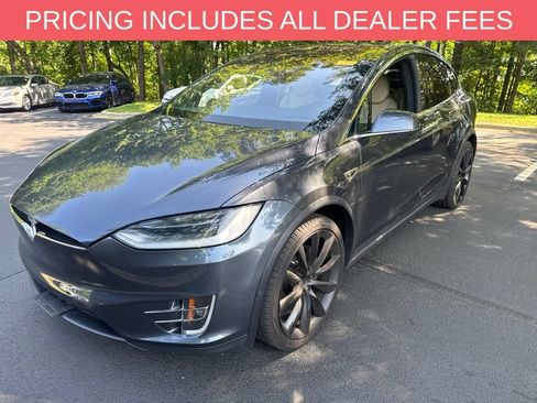 Used 2016 Tesla Model X 90D AWD/4WD image 16