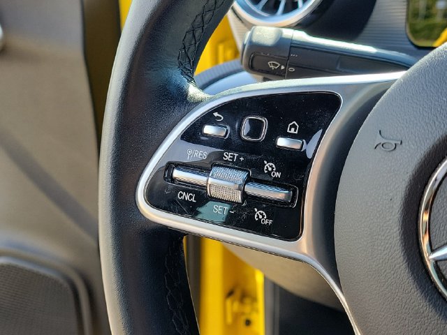 Used 2022 Mercedes-Benz CLA 250 image 31