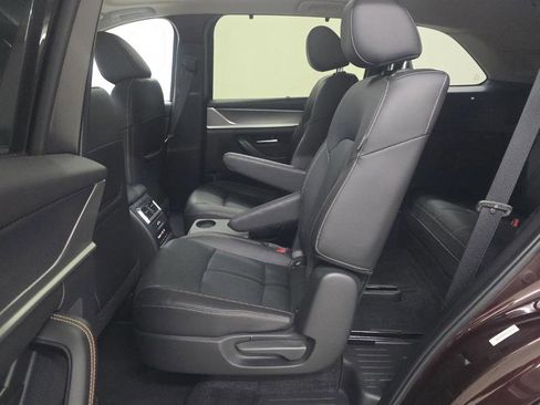 Used 2024 MAZDA CX-90 Plug-In Hybrid w/ Premium Pkg image 9