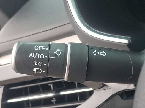 Used 2024 Acura MDX SH-AWD w/ Technology Package image 27