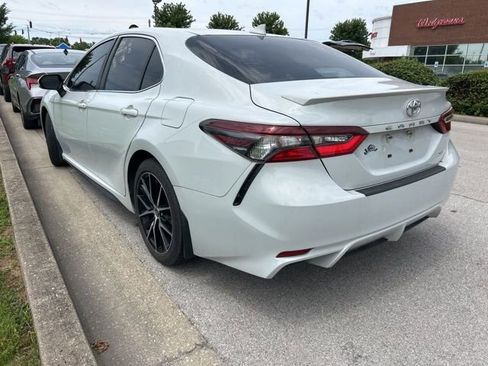 Used 2023 Toyota Camry SE w/ Cold Weather Package FWD image 2