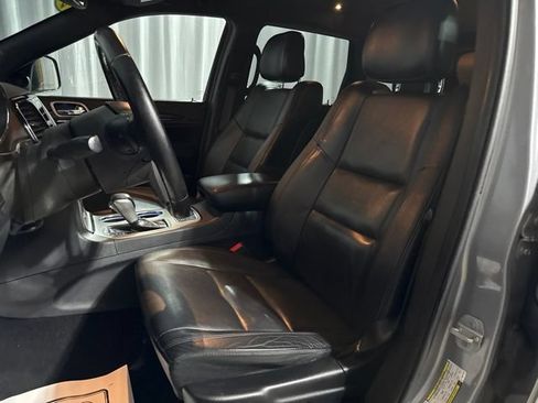 Used 2019 Jeep Grand Cherokee Limited AWD/4WD image 17