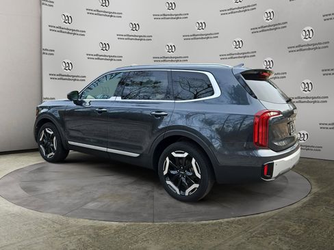 Used 2024 Kia Telluride S w/ S Sunroof Package image 3