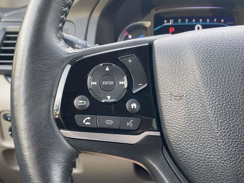 Used 2022 Honda Pilot Touring image 23