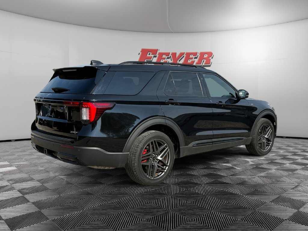 Certified 2025 Ford Explorer ST-Line w/ ST-Line Street Pack AWD/4WD image 5