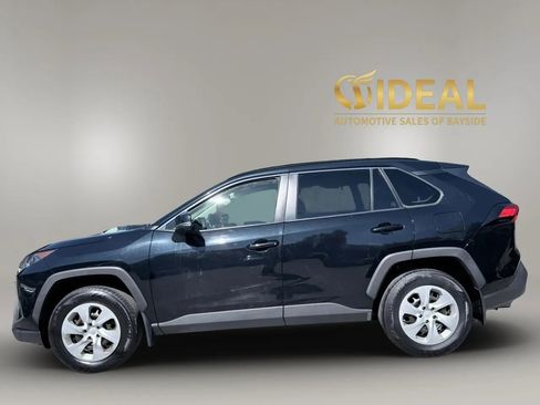 Used 2019 Toyota RAV4 LE w/ All Weather Liner Package AWD/4WD image 4