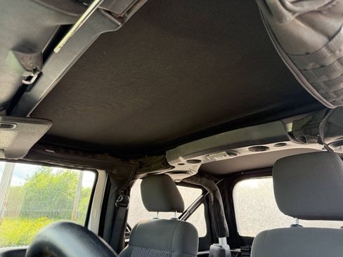 Used 2012 Jeep Wrangler Sport AWD/4WD image 26