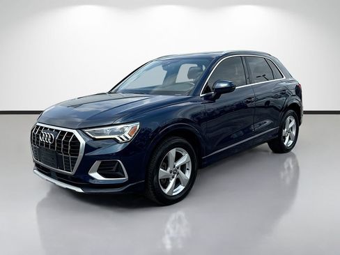 Used 2019 Audi Q3 2.0T Premium Plus w/ Premium Plus Package AWD/4WD image 7