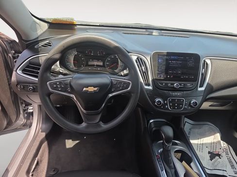 Used 2023 Chevrolet Malibu LT FWD image 10