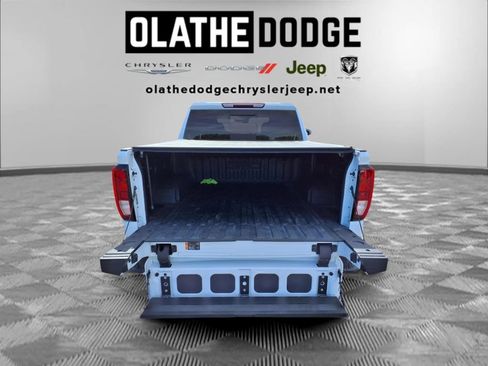 Used 2022 GMC Sierra 1500 Elevation w/ Elevation Premium Package AWD/4WD image 27