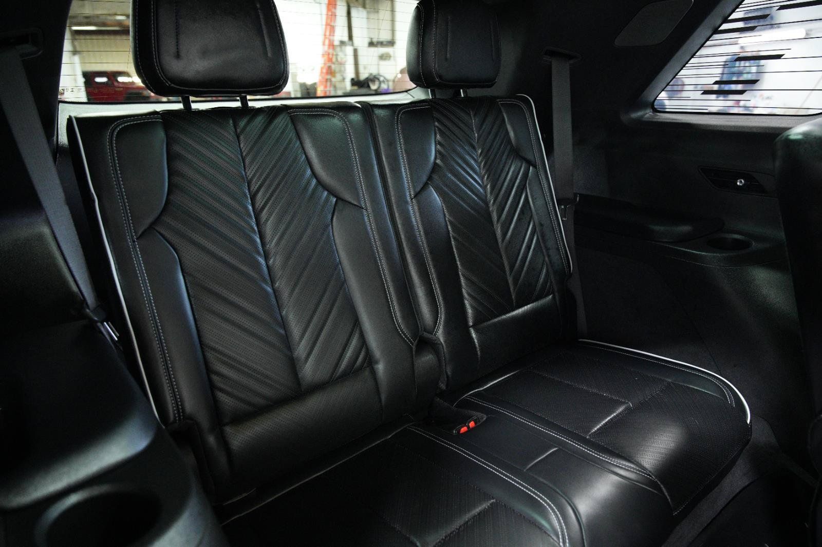 Used 2026 Cadillac Vistiq Platinum w/ LPO, Floor Liner Package AWD/4WD image 24