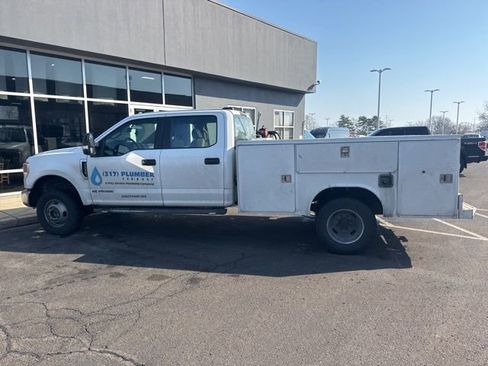 Used 2022 Ford F350 XL w/ Power Equipment Group image 15