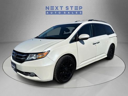 Used 2016 Honda Odyssey Touring image 3