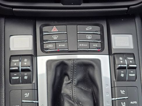 Used 2020 Porsche Macan S AWD/4WD image 13