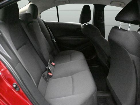 Used 2022 Toyota Corolla LE image 15