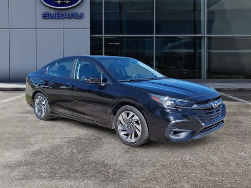 Used 2023 Subaru Legacy Limited image 2