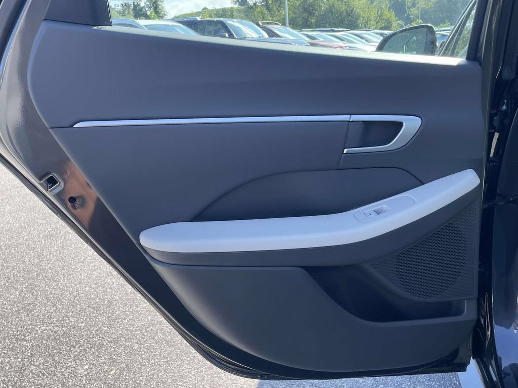Certified 2026 Hyundai Sonata SEL AWD/4WD image 2
