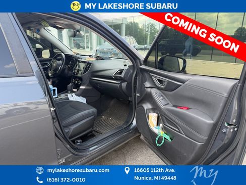 Used 2020 Subaru Forester Premium AWD/4WD image 14