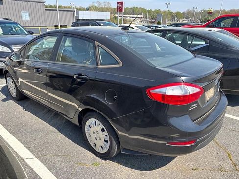 Used 2014 Ford Fiesta S image 10