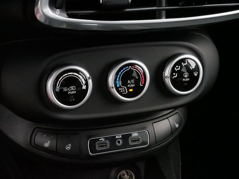 Used 2018 FIAT 500X Trekking w/ Cold Weather Package image 23