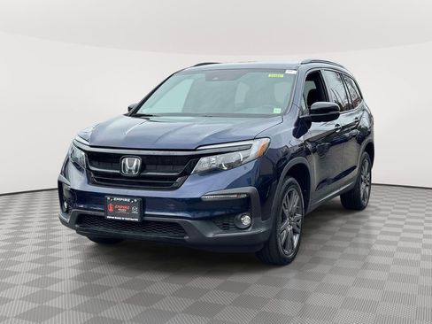 Used 2022 Honda Pilot Sport image 2