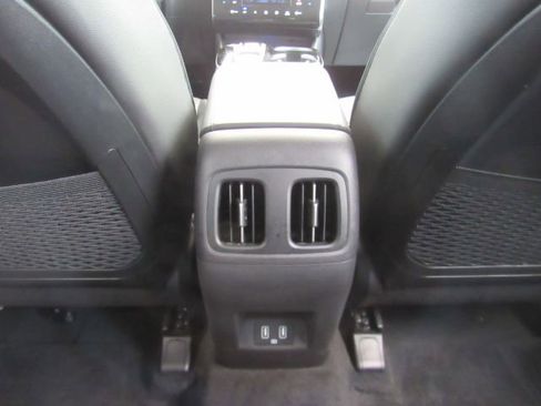 Used 2024 Hyundai Tucson Limited image 29