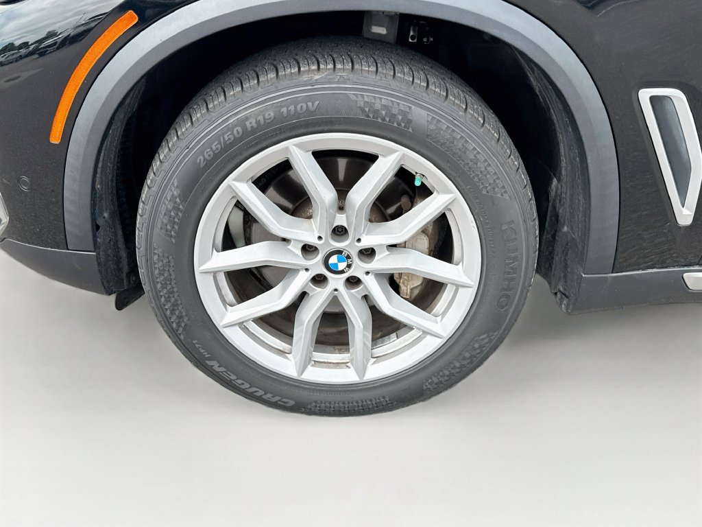Used 2021 BMW X5 xDrive40i w/ Convenience Package AWD/4WD image 34