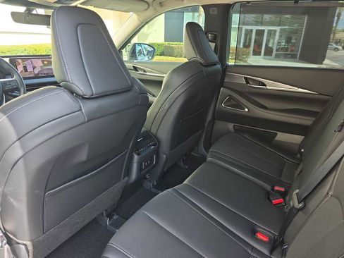 Certified 2026 INFINITI QX60 Luxe w/ Cargo Package image 14