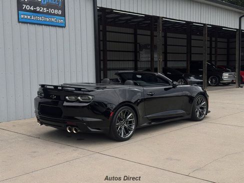 Used 2023 Chevrolet Camaro ZL1 RWD image 10