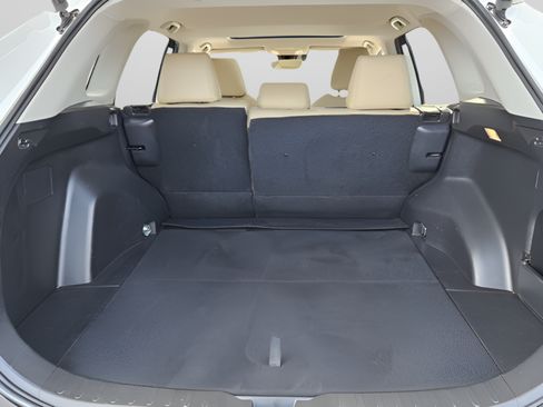Certified 2021 Toyota RAV4 XLE w/ Convenience Package FWD image 26