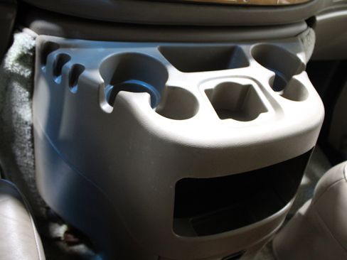 Used 2000 Ford E-150 and Econoline 150 image 13