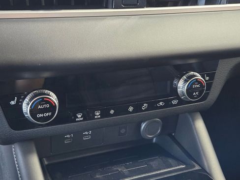 New 2025 Mitsubishi Outlander Trail Edition image 28