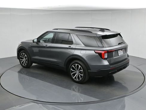 Used 2025 Ford Explorer ST-Line RWD image 48