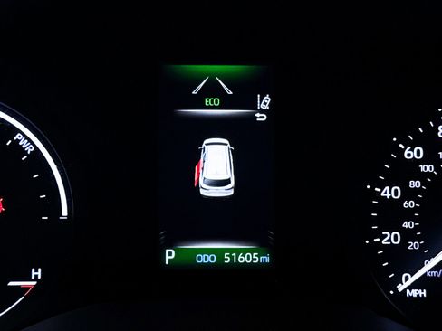Used 2023 Toyota Sienna XLE w/ Protection Package (TMS) FWD image 35