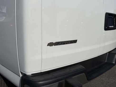 Certified 2024 Chevrolet Express 2500 w/ Driver Convenience Package RWD image 13