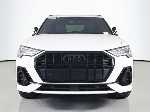 Used 2024 Audi Q3 2.0T Premium AWD/4WD image 2