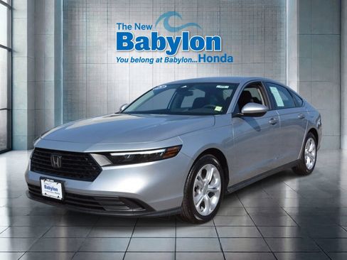 Used 2025 Honda Accord LX image 1