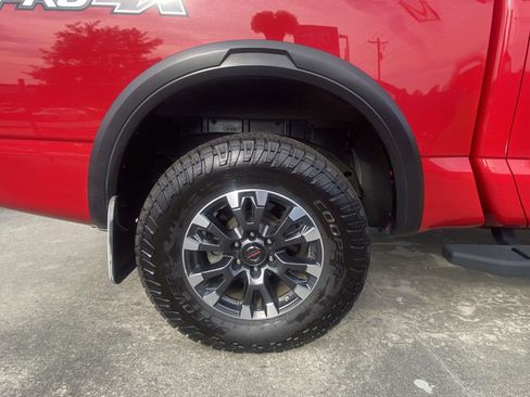 Used 2021 Nissan Titan PRO-4X w/ Pro-4x Convenience Package AWD/4WD image 7