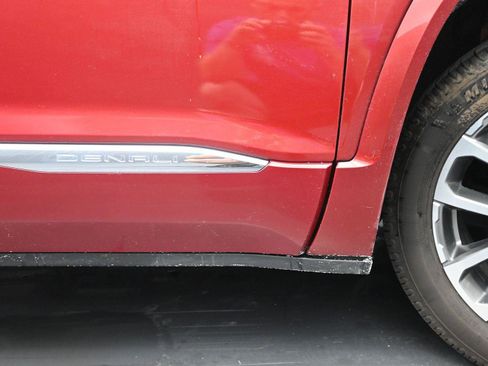 Used 2022 GMC Acadia Denali w/ Denali Ultimate Package image 6