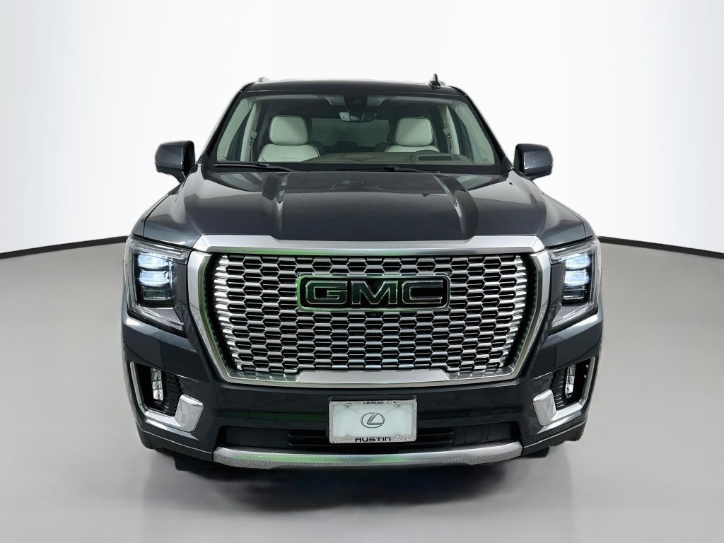 Used 2021 GMC Yukon Denali w/ Denali Ultimate Package AWD/4WD image 2
