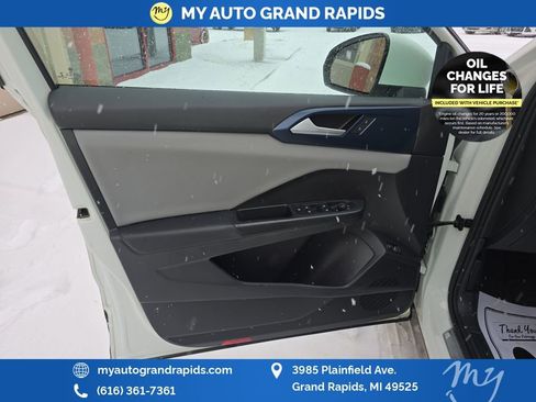 Used 2022 Volkswagen Taos SE image 18