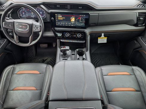 Used 2024 GMC Sierra 1500 AT4 w/ Technology Package image 5